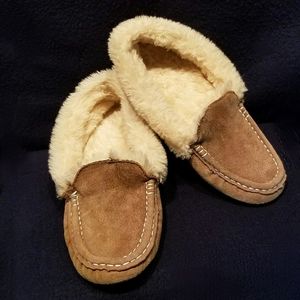 LAMO Women's Moccasin Slippers Cozy Comfort With Classic Slip On Styling